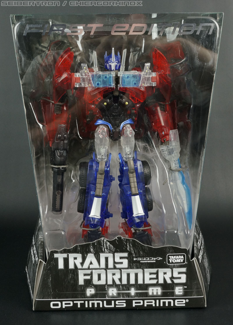 Transformers News: Featured eBay Items: FOC Survival Kit, Blue Cliffjumper, Ark Pitch, Club + BotCon exclusives + more! Image