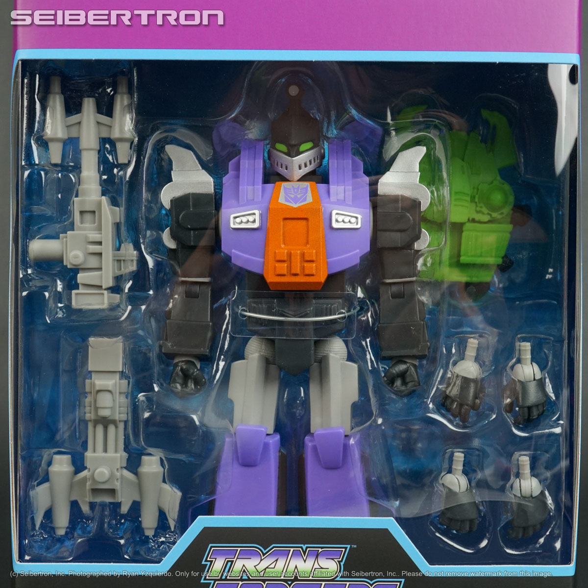 BOMBSHELL Transformers Super7 Ultimates 7