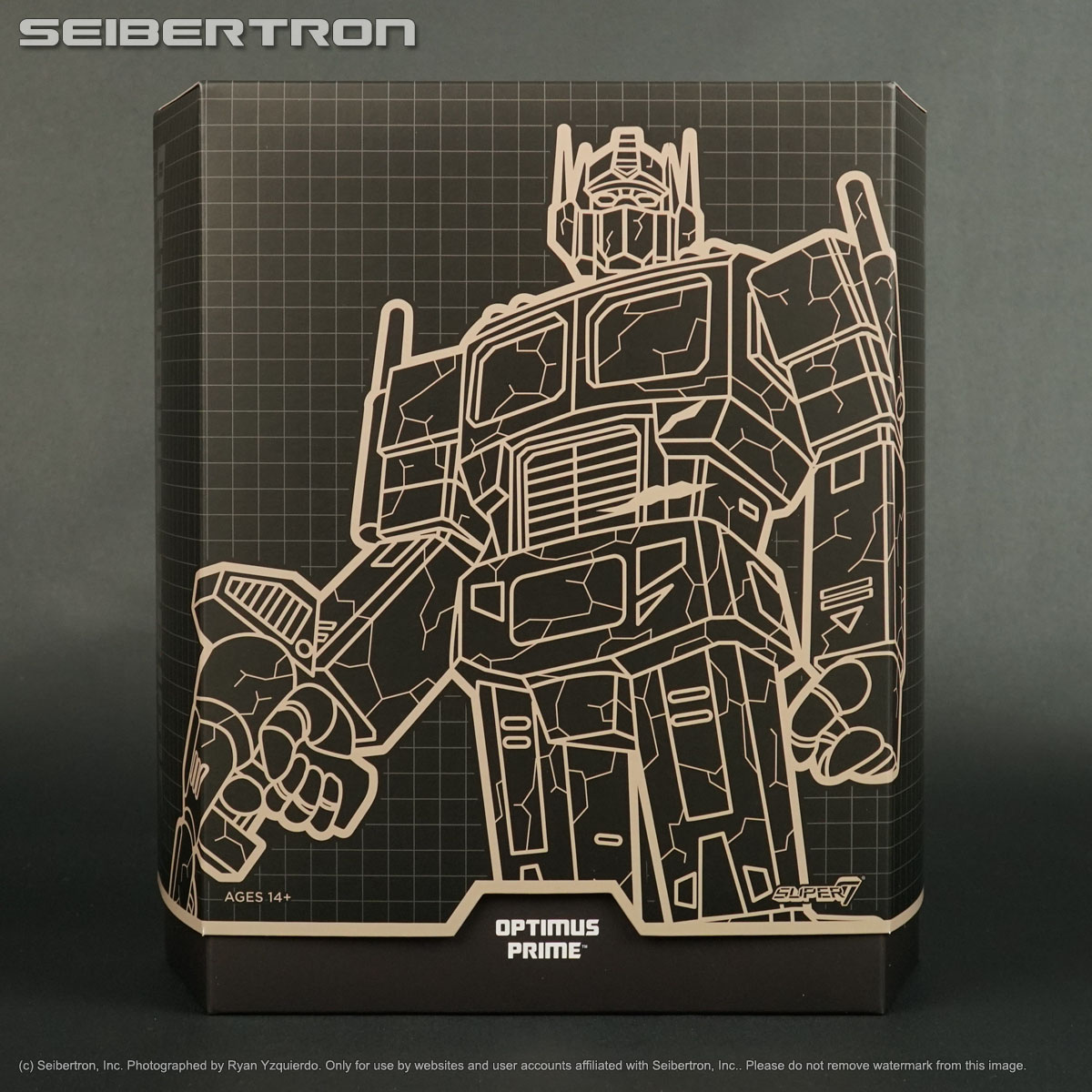 DEAD OPTIMUS PRIME Transformers Super7 Ultimates 7" action figure WV4 2024 New