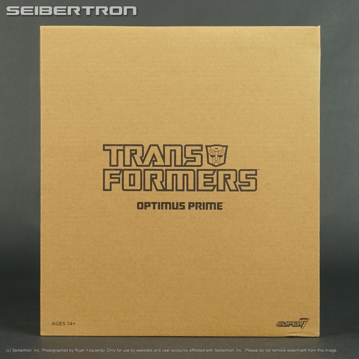 OPTIMUS PRIME Transformers Super7 Ultimates 7" action figure WV1 2022 New