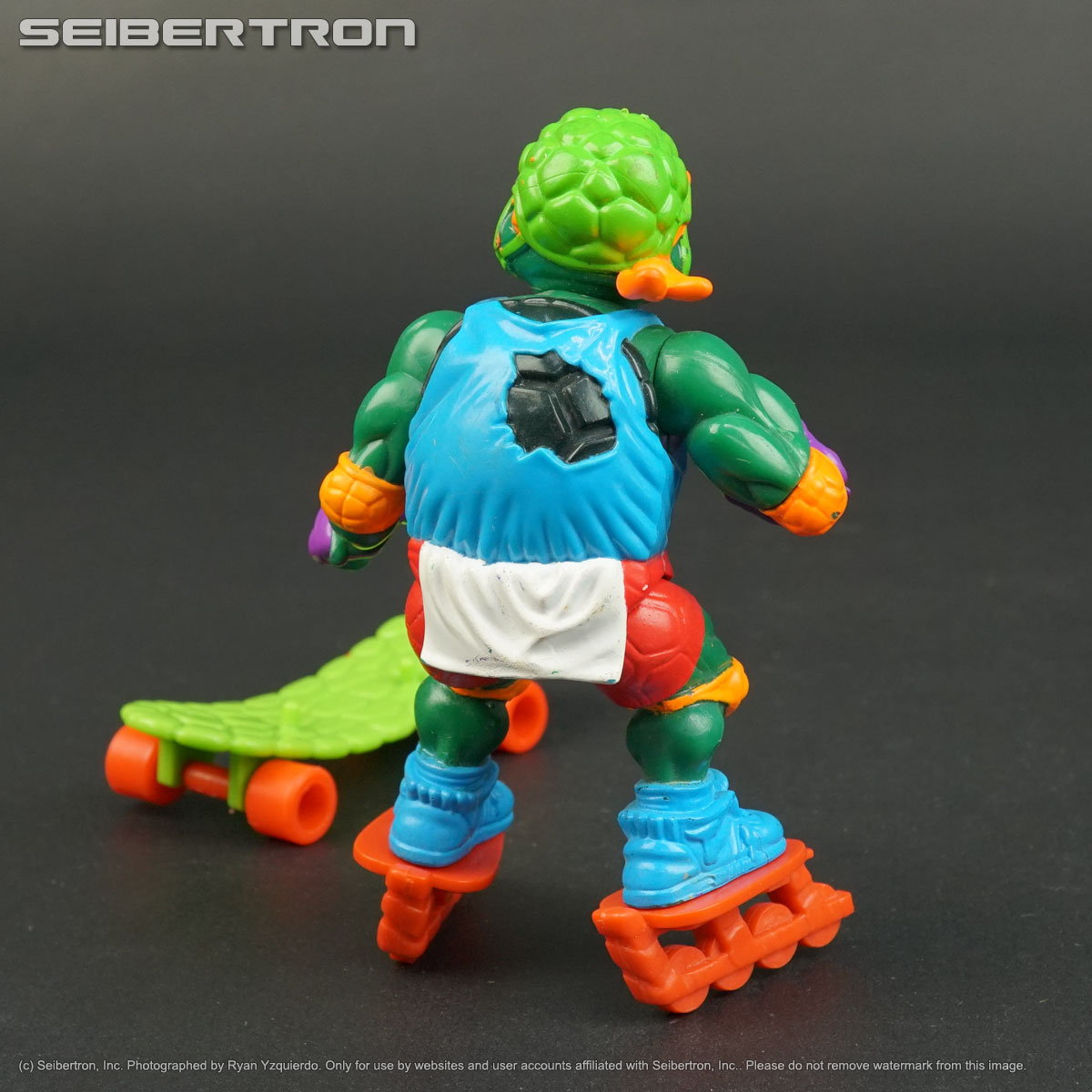 タートルズ　Skateboardin' Mike RED M *** Teenage Mutant Ninja Turtles 1991 MICHELANGELO