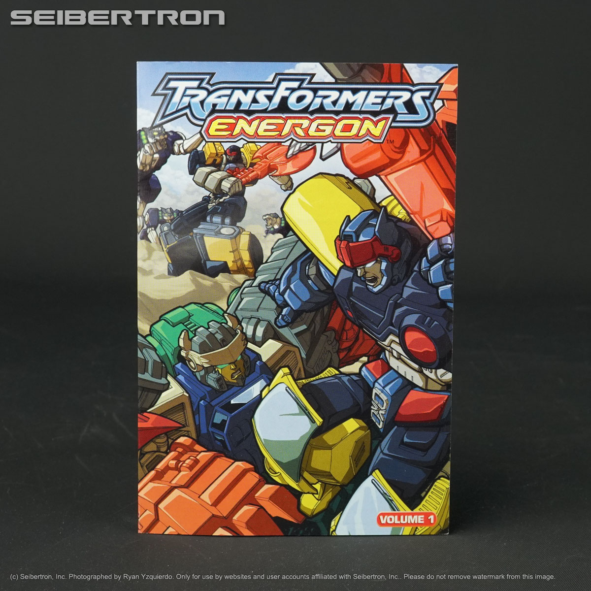 Transformers Energon Volume 1 COMIC / PRODUCT CATALOG 2004 Optimus Prime Hasbro