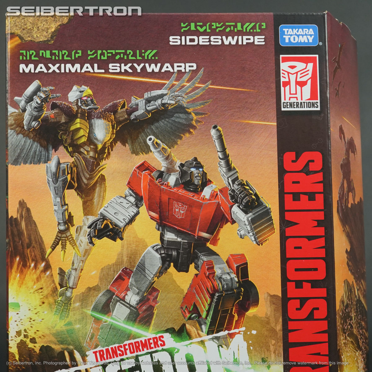 WFC-K42 MAXIMAL SKYWARP + SIDESWIPE Transformers War Cybertron Kingdom 2021 New