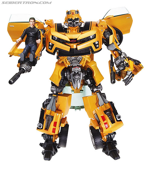 Toy Fair 2009: Hasbro Official Images: Transformers Revenge of the Fallen - Transformers Event: Bumblebee w/ Sam (Human Alliance)