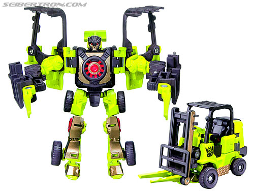Toy Fair 2009: Hasbro Official Images: Transformers Revenge of the Fallen - Transformers Event: Dirt Boss (Scout)