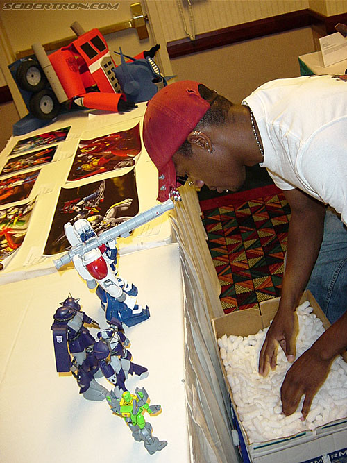 OTFCC 2003: The Art Room - Transformers Event: Otfcc-2003-artroom005
