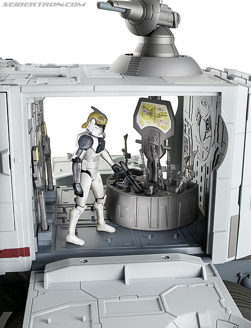 Toy Fair 2009: Hasbro Official Images: Star Wars - Transformers Event: 015-GunRack