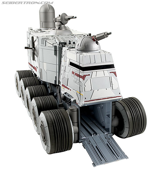 Toy Fair 2009: Hasbro Official Images: Star Wars - Transformers Event: 019-SpeederGarage