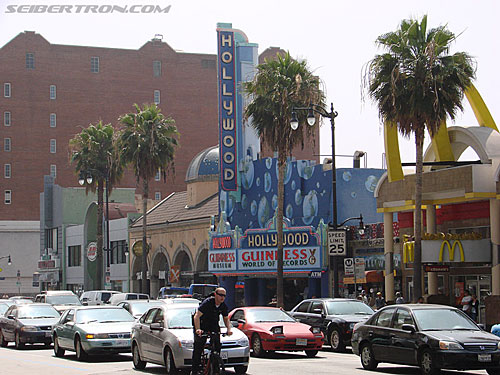 BotCon 2009: A Day in Hollywood Tour - Transformers Event: DSC04330