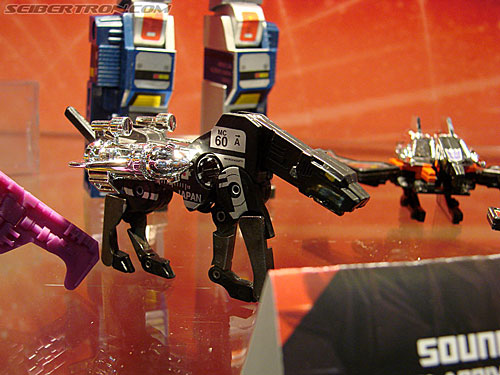BotCon 2009: Comic Con Soundwave in Universe Packaging - Transformers Event: DSC04719