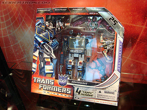 BotCon 2009: Comic Con Soundwave in Universe Packaging - Transformers Event: DSC04723