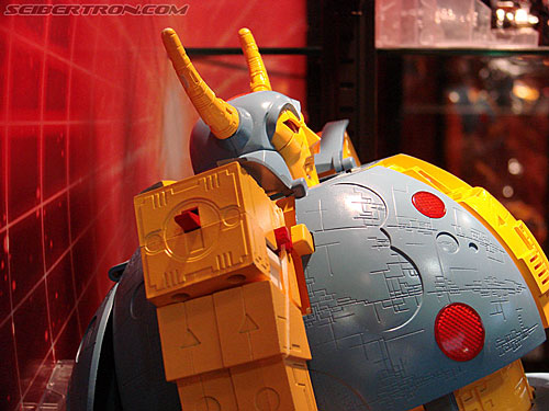 BotCon 2009: G1 Unicron ... the Holy Grail!!! - Transformers Event: DSC04694