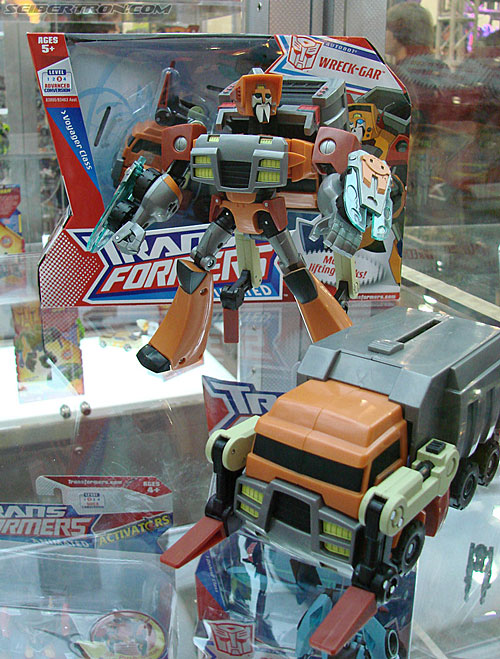 BotCon 2009: Transformers Animated figures - Transformers Event: DSC04705