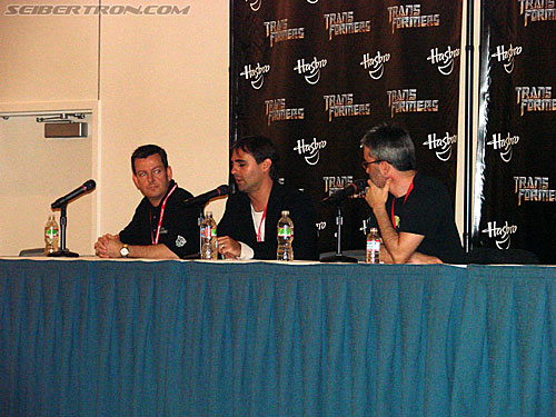 BotCon 2009: Panels and People - Transformers Event: DSC04539