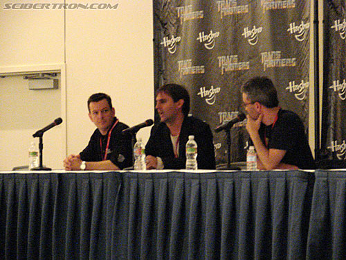 BotCon 2009: Panels and People - Transformers Event: DSC04541