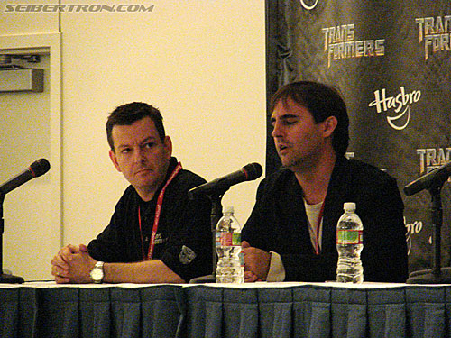 BotCon 2009: Panels and People - Transformers Event: DSC04542