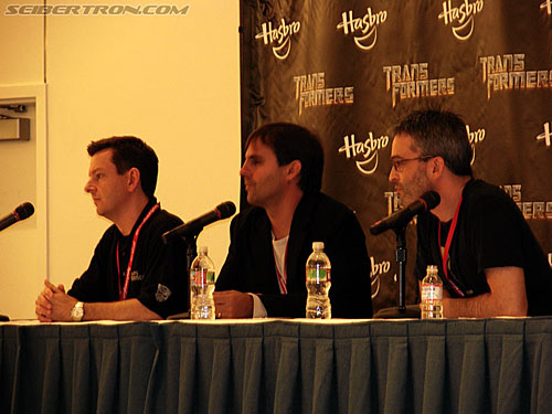 BotCon 2009: Panels and People - Transformers Event: DSC04548