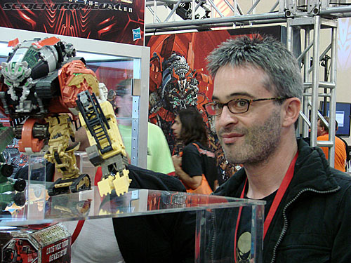 BotCon 2009: Panels and People - Transformers Event: DSC05116