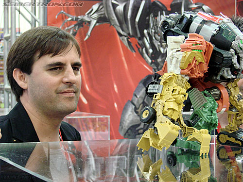 BotCon 2009: Panels and People - Transformers Event: DSC05118