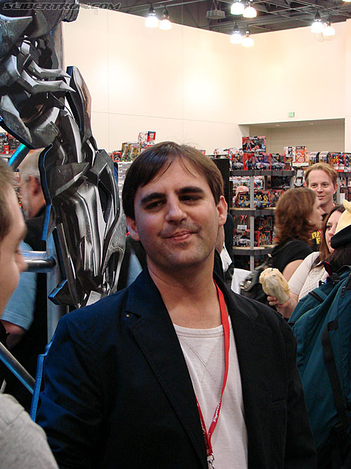BotCon 2009: Panels and People - Transformers Event: DSC05127
