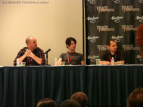 BotCon 2009: Panels and People - Transformers Event: DSC05199