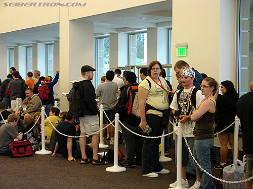 BotCon 2009: Panels and People - Transformers Event: DSC05206