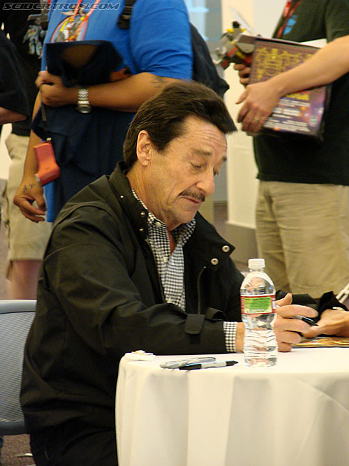 BotCon 2009: Panels and People - Transformers Event: DSC05337