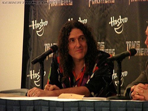 BotCon 2009: Panels and People - Transformers Event: DSC05353