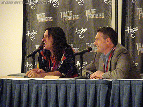 BotCon 2009: Panels and People - Transformers Event: DSC05359