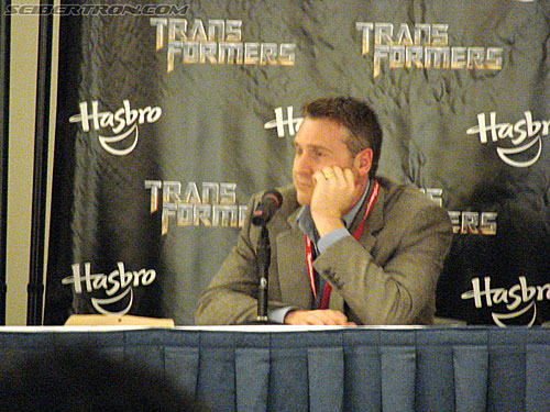 BotCon 2009: Panels and People - Transformers Event: DSC05368