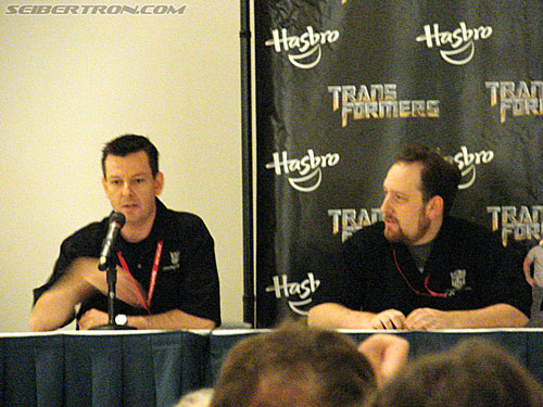 BotCon 2009: Panels and People - Transformers Event: DSC05383