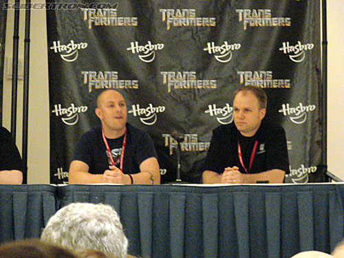 BotCon 2009: Panels and People - Transformers Event: DSC05387