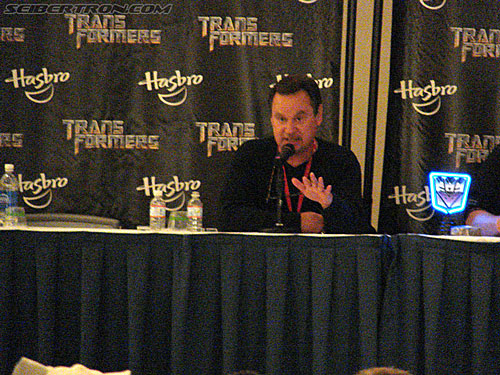 BotCon 2009: Panels and People - Transformers Event: DSC05609