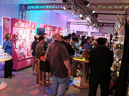 Toy Fair 2010: Transformers Generations - Transformers Event: DSC04820