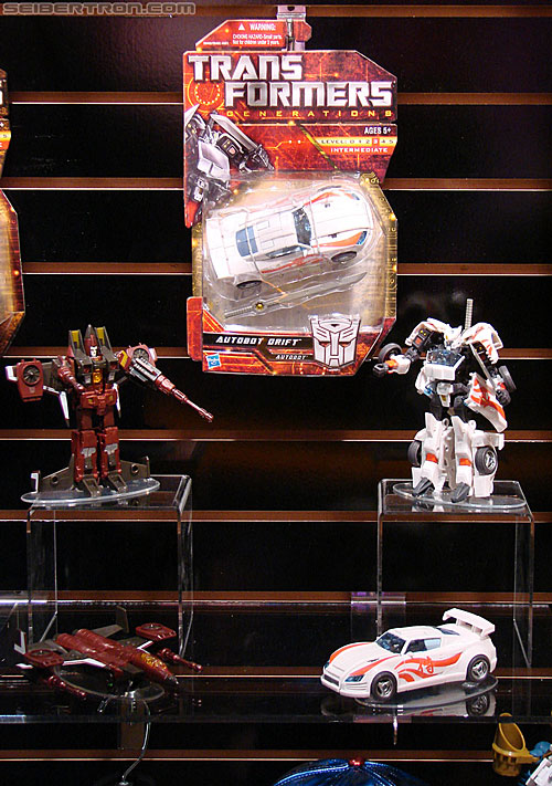 Toy Fair 2010: Transformers Generations - Transformers Event: DSC04947