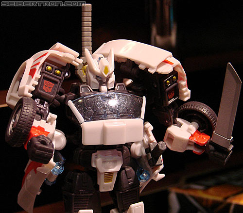 Transformers News: Toy Fair 2010 - Full Event Galleries Now Available Image