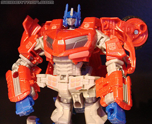 Toy Fair 2010: Transformers Generations - Transformers Event: DSC04970