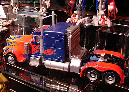 Toy Fair 2010: Transformers Movie-verse - Transformers Event: DSC04824a