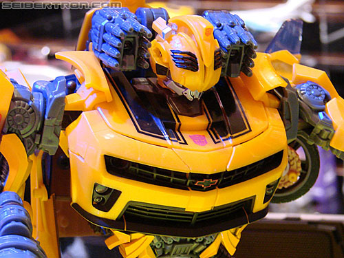 Toy Fair 2010: Transformers Movie-verse - Transformers Event: DSC04943a