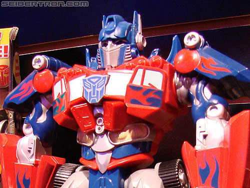 Toy Fair 2010: Transformers Movie-verse - Transformers Event: DSC04994a