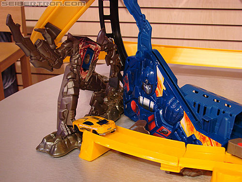 Toy Fair 2010: Transformers RPMs - Transformers Event: DSC04906