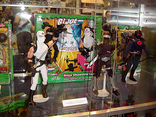 Wizard World 2003 - Transformers Event: DSC03564
