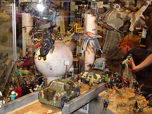 Wizard World 2003 - Transformers Event: DSC03566