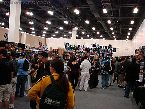BotCon 2009: Dealer Room - Transformers Event: DSC04563