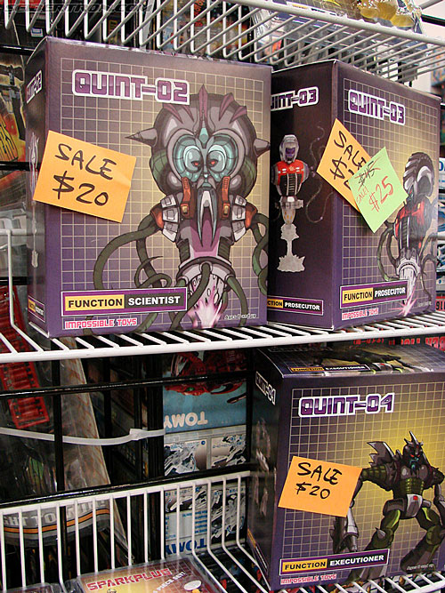 BotCon 2009: Dealer Room - Transformers Event: DSC05269