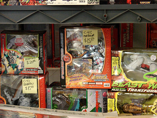 BotCon 2009: Dealer Room - Transformers Event: DSC05276