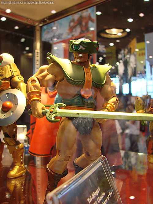 C2E2: Chicago Comic and Entertainment Expo - Transformers Event: MOTUC Tri-Klops