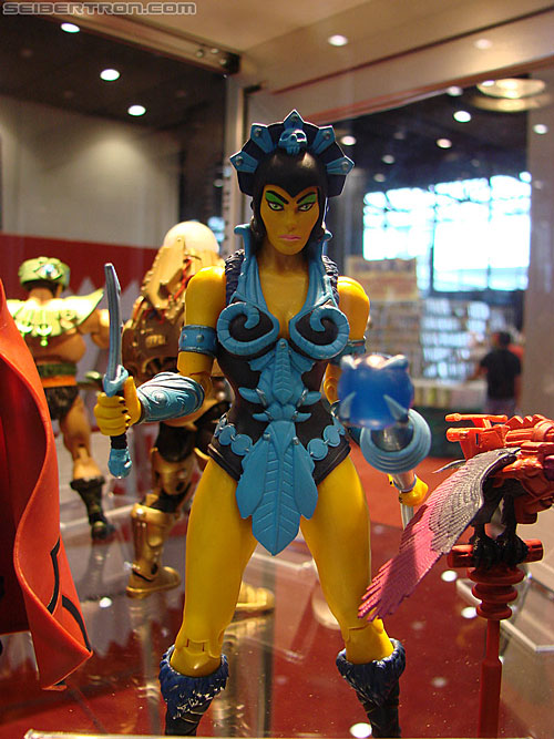 C2E2: Chicago Comic and Entertainment Expo - Transformers Event: MOTUC Evil-Lyn