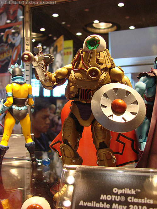 C2E2: Chicago Comic and Entertainment Expo - Transformers Event: MOTUC Optikk