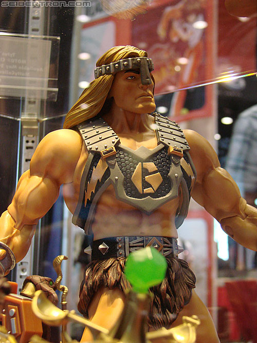 C2E2: Chicago Comic and Entertainment Expo - Transformers Event: MOTUC Tytus
